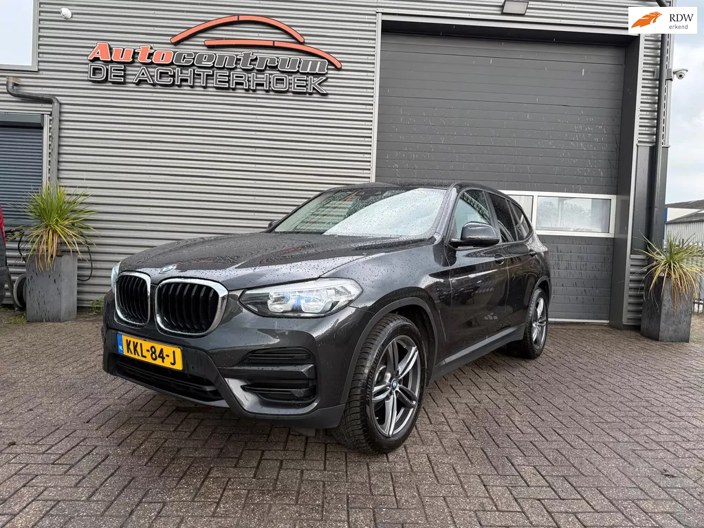 BMW X3 XDrive20i Launch Edition High Executive Keyless / Navi / LED!!!