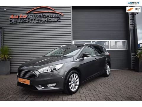 Ford Focus Wagon 1.0 Titanium Xenon / Cruise control / Stoelverwarming!! Ford Focus Wagon 1.0 Titanium Xenon / Cruise control / Stoelverwarming!!